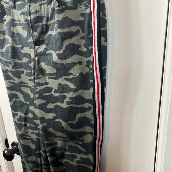 Nicole Miller Camouflage Cropped Skinny Denim Pants with Side Stripes Size 27 - Picture 7 of 11